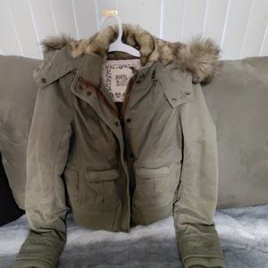 Vintage Hooded Fur Lined Green Winter Bomber Jacket with Detachable Fur Hood Y2K